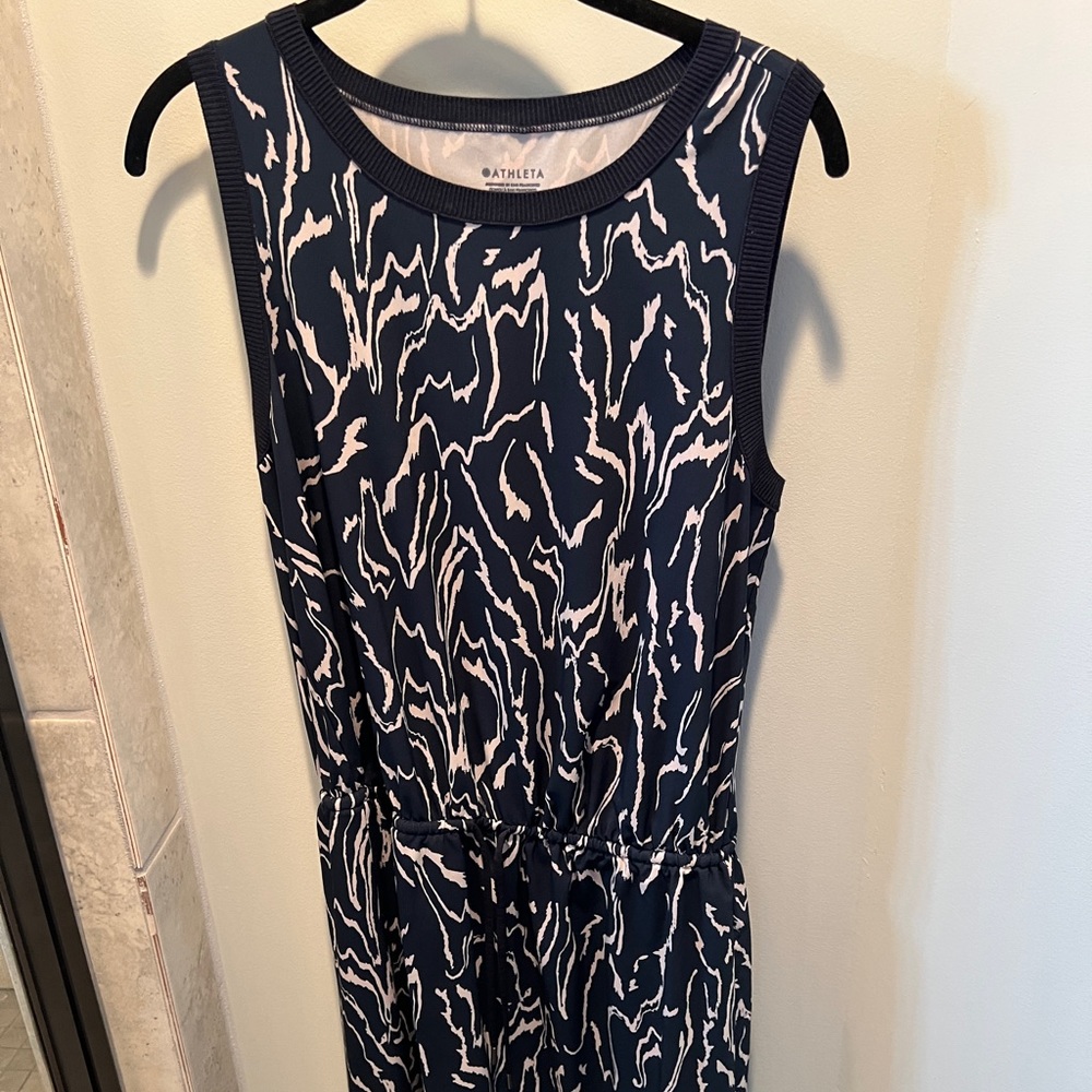 Athleta Rincon printed dress - TALL SIZING
